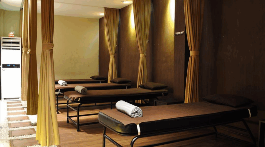 Ancient Healing at Yang Shen Tang Reflexology Central Jakarta